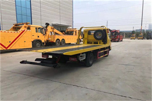 武强非事故拖车