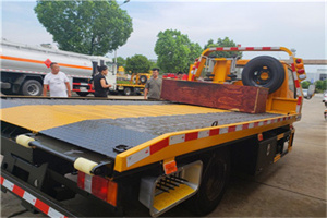 武强附近拖车电话号码服务